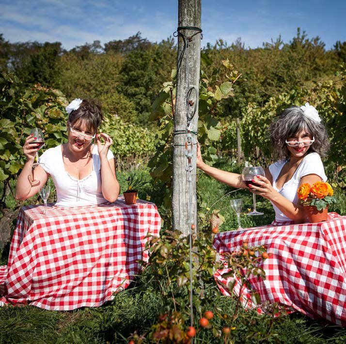 Théâtre déambulatoire et gastronomique "Belle Robe"